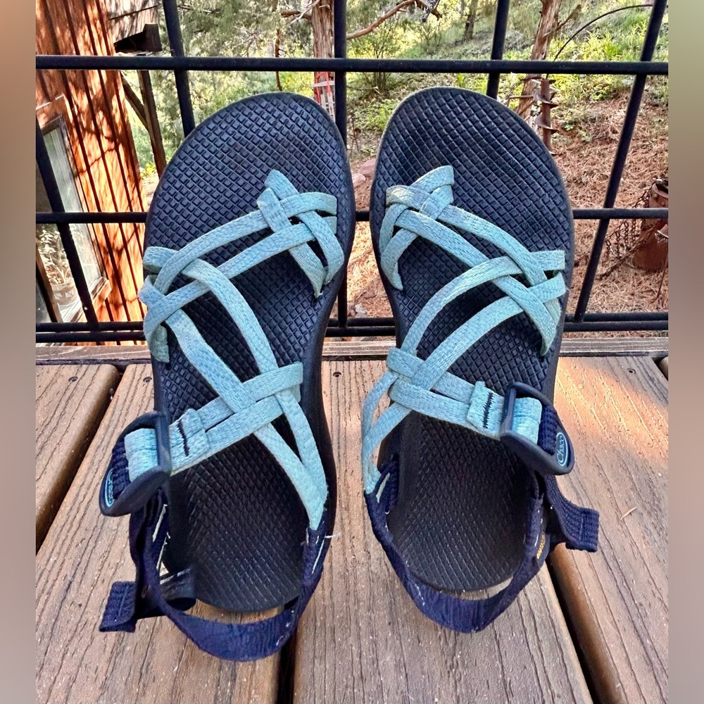 🌻 Chaco women’s ZX/2 sandals, size 7
